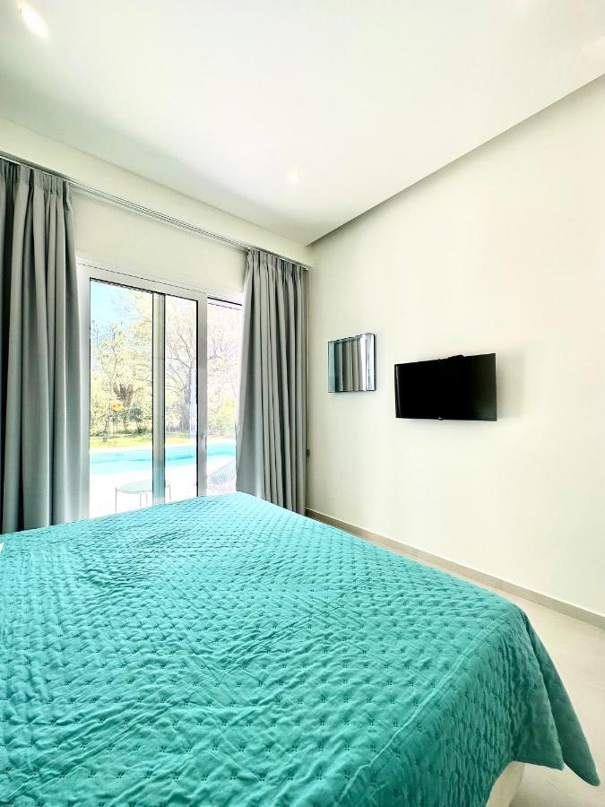 Splash Suites With Private Pools Nikiana Exterior foto